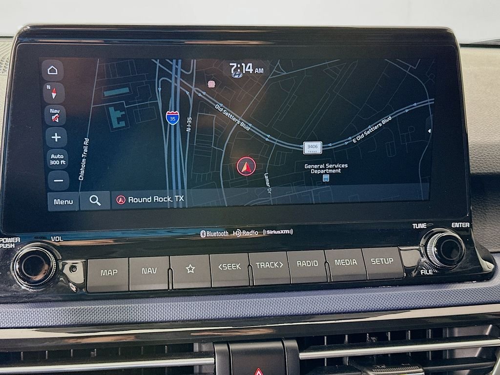 Used 2022 Orange Kia S image 13