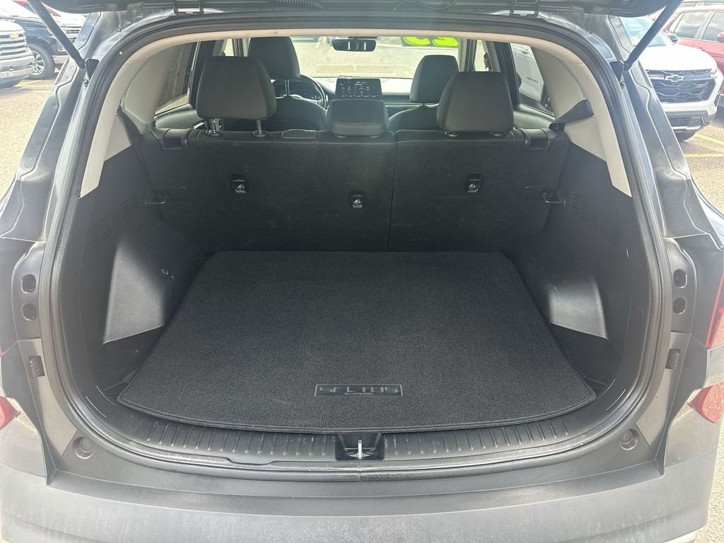 Used 2023  Kia EX image 24