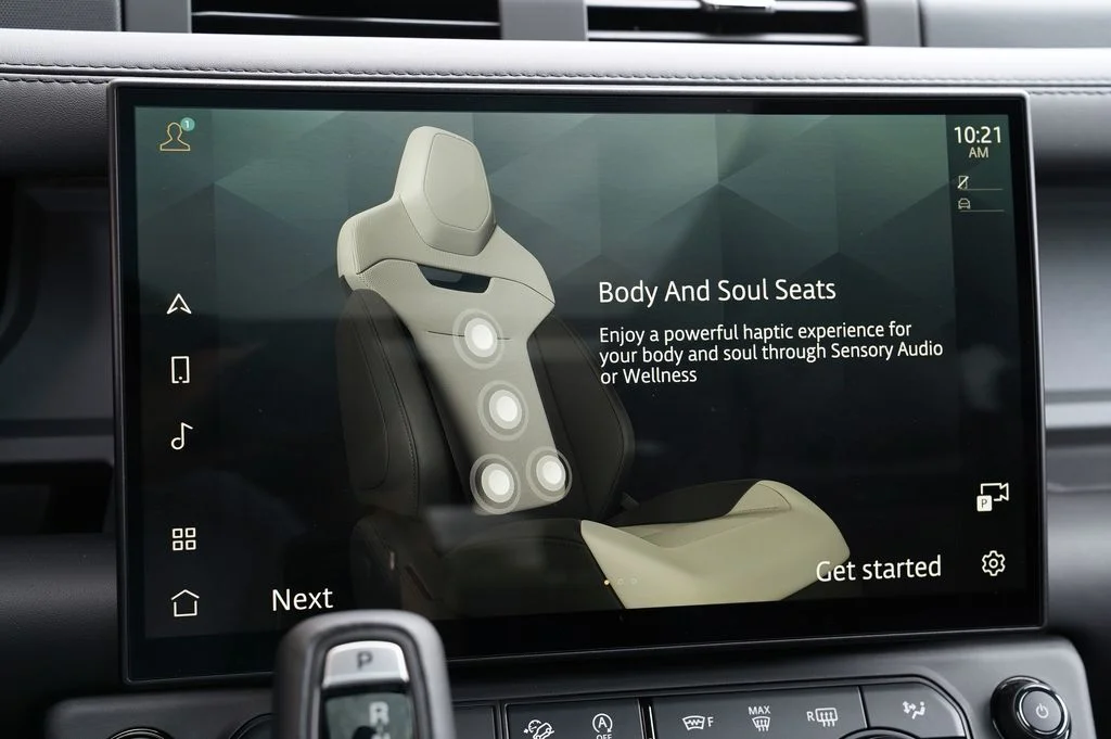 New 2026 Borasco Grey Land Rover OCTA image 25