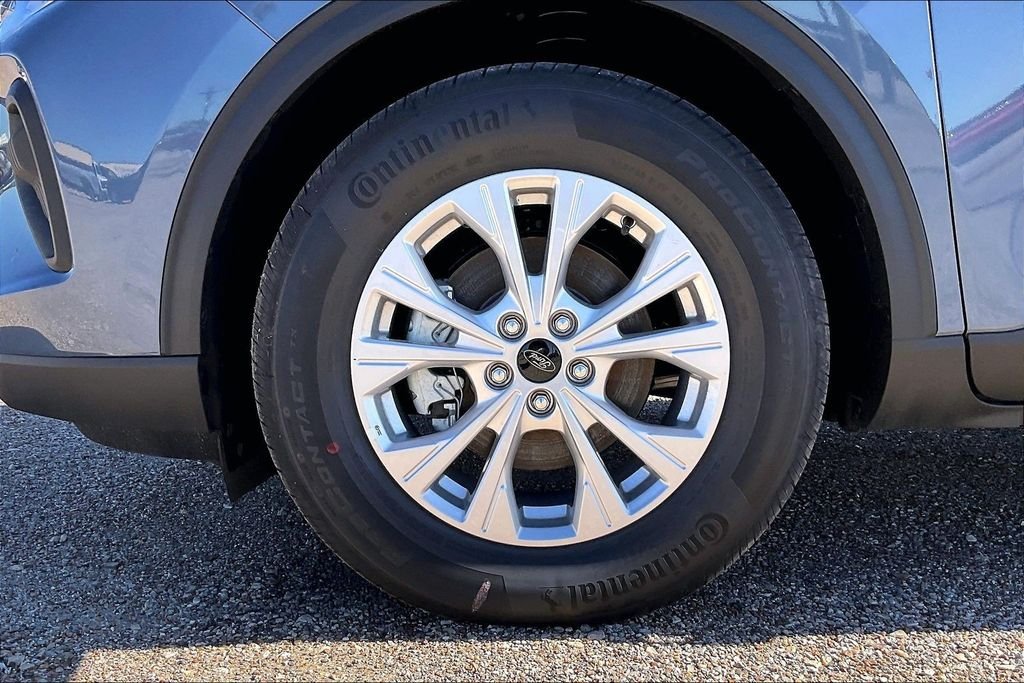 New 2026 Vapor Blue Metallic Ford Active image 10