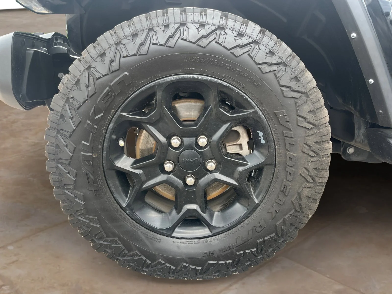 Used 2023 Black Clearcoat Jeep Texas Trail image 21
