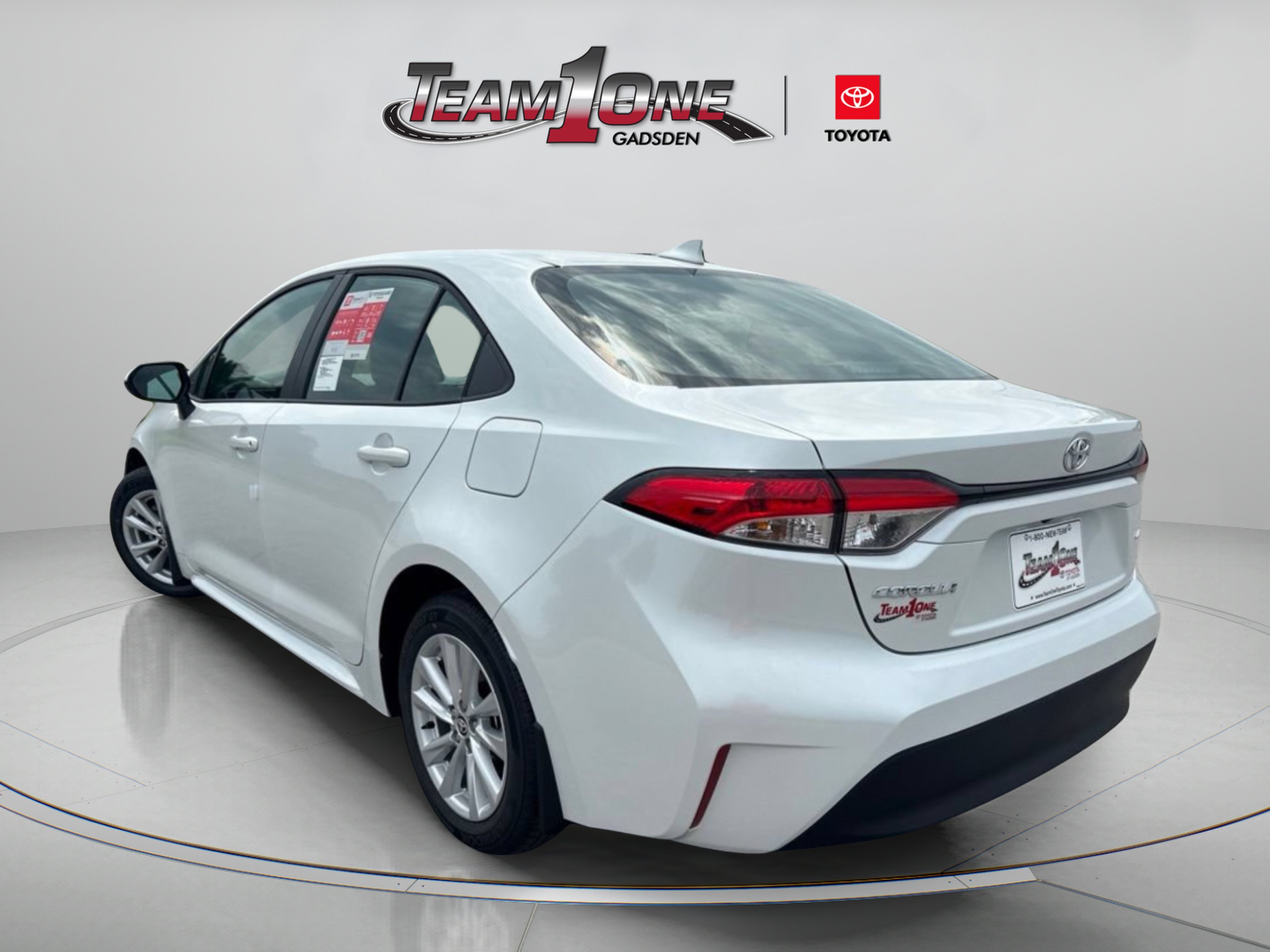 New 2026 Wind Chill Pearl Toyota LE image 5