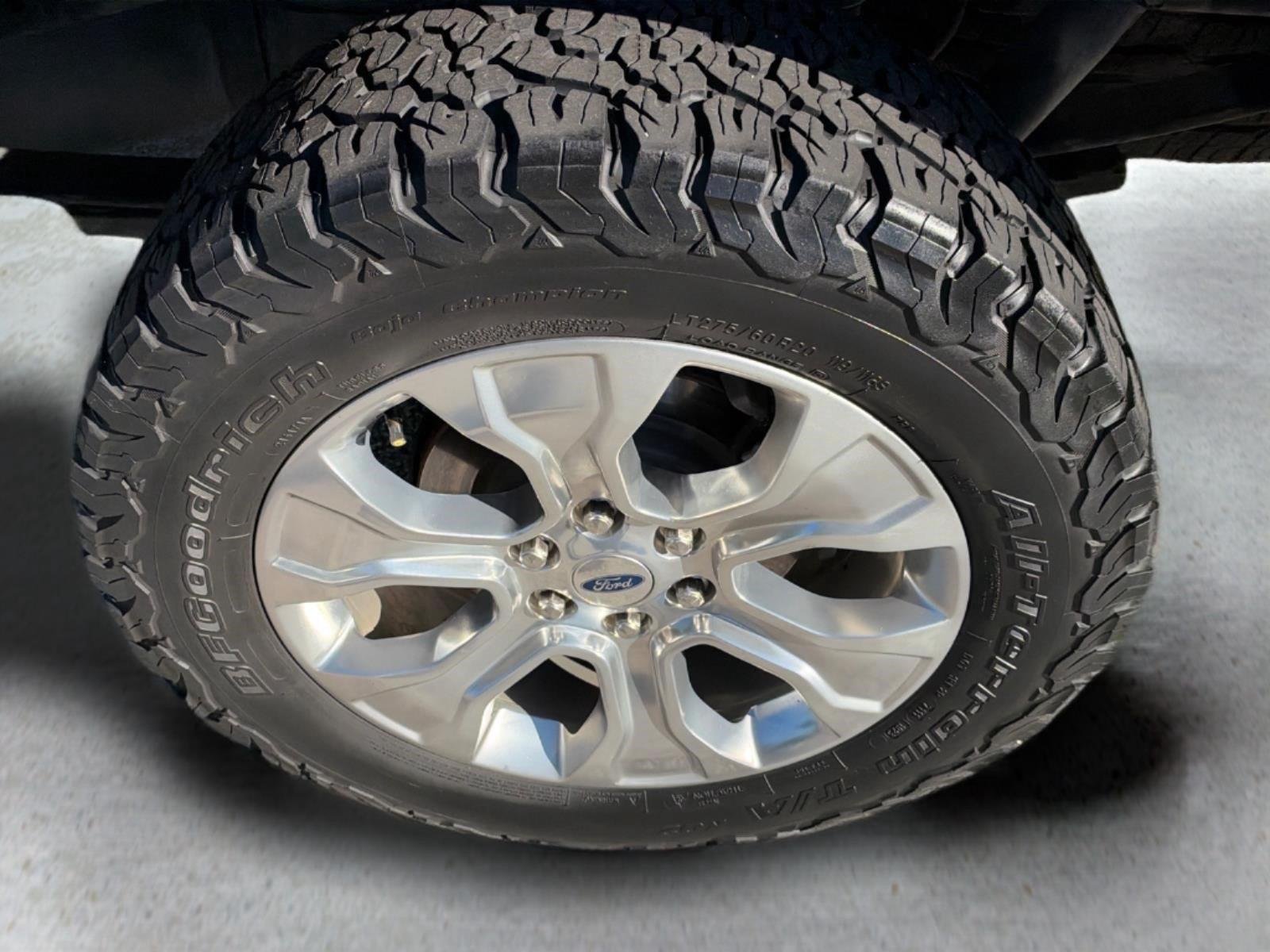 Used 2021 Carbonized Gray Metallic Ford Platinum image 12