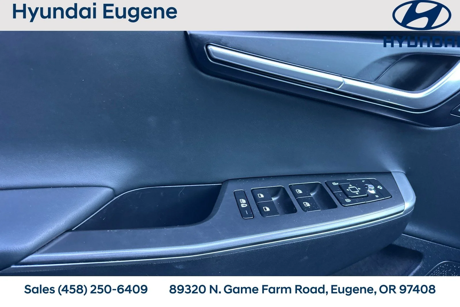 Used 2023 Gray Kia Light image 12
