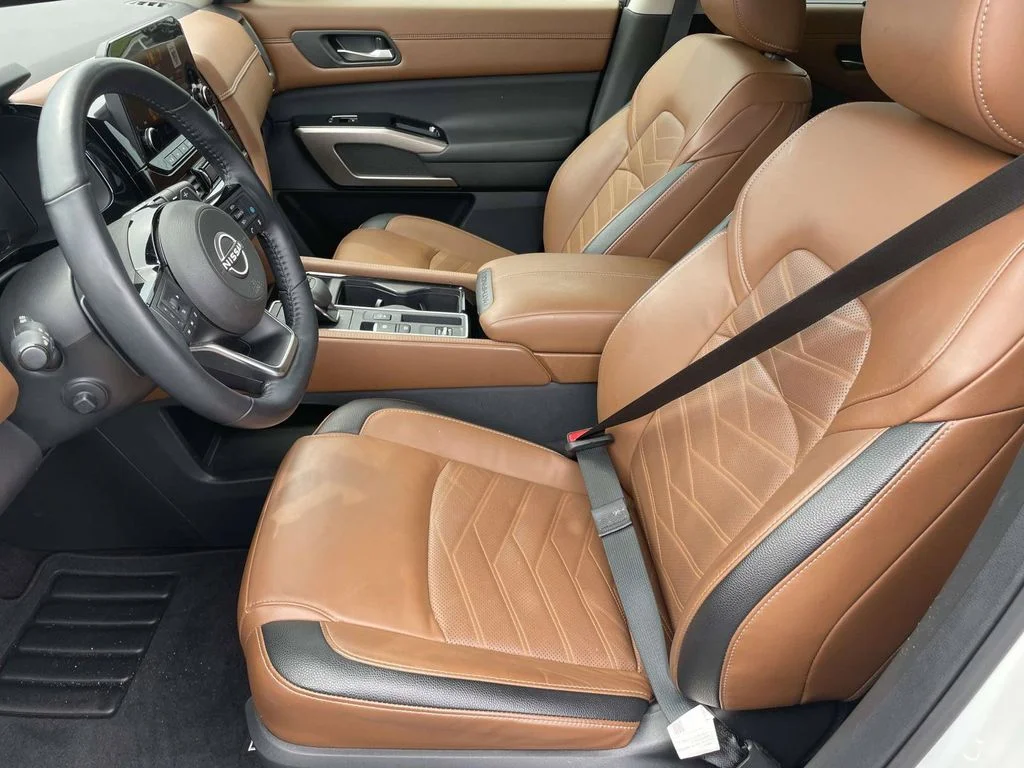 Certified Used 2023 White Nissan Platinum image 13