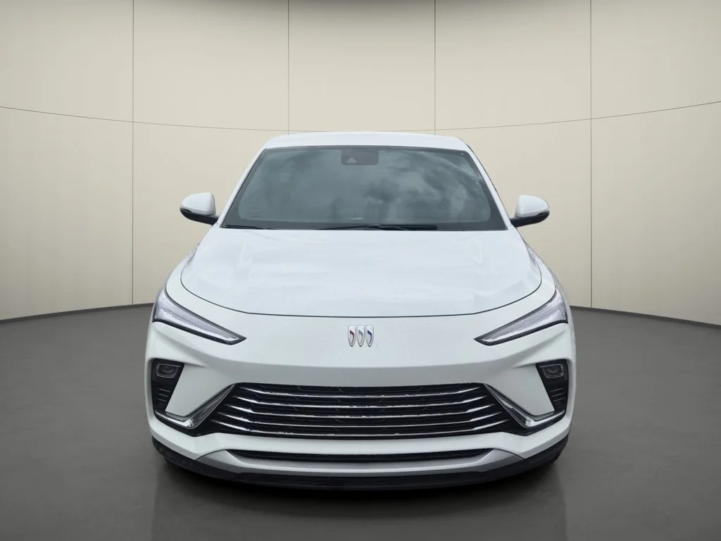 Used 2026 White Buick Preferred image 2