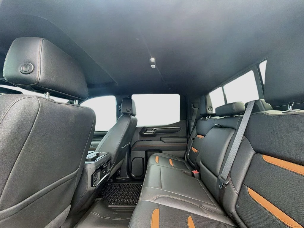 Used 2023 Sterling Metallic GMC AT4 image 26