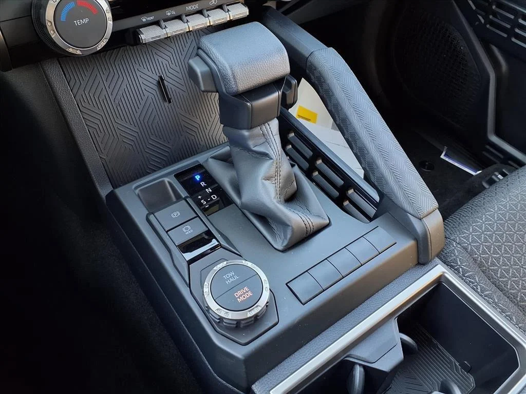 2026 Toyota 4Runner SR5 - Photo 7