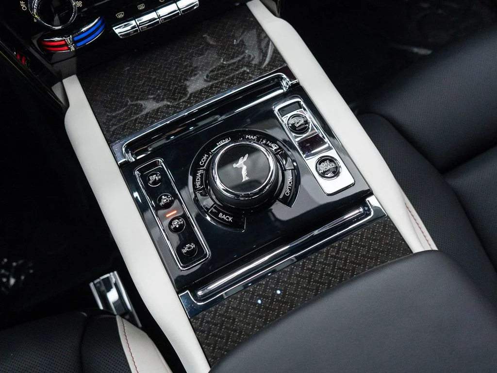 Certified Used 2023 Infinity Black Rolls-Royce Black Badge image 40