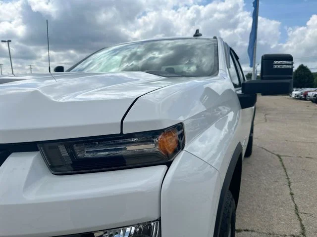 Used 2023 White Chevrolet Custom image 53