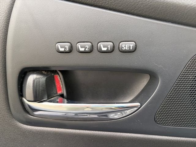 Used 2013  Lexus 350 image 27