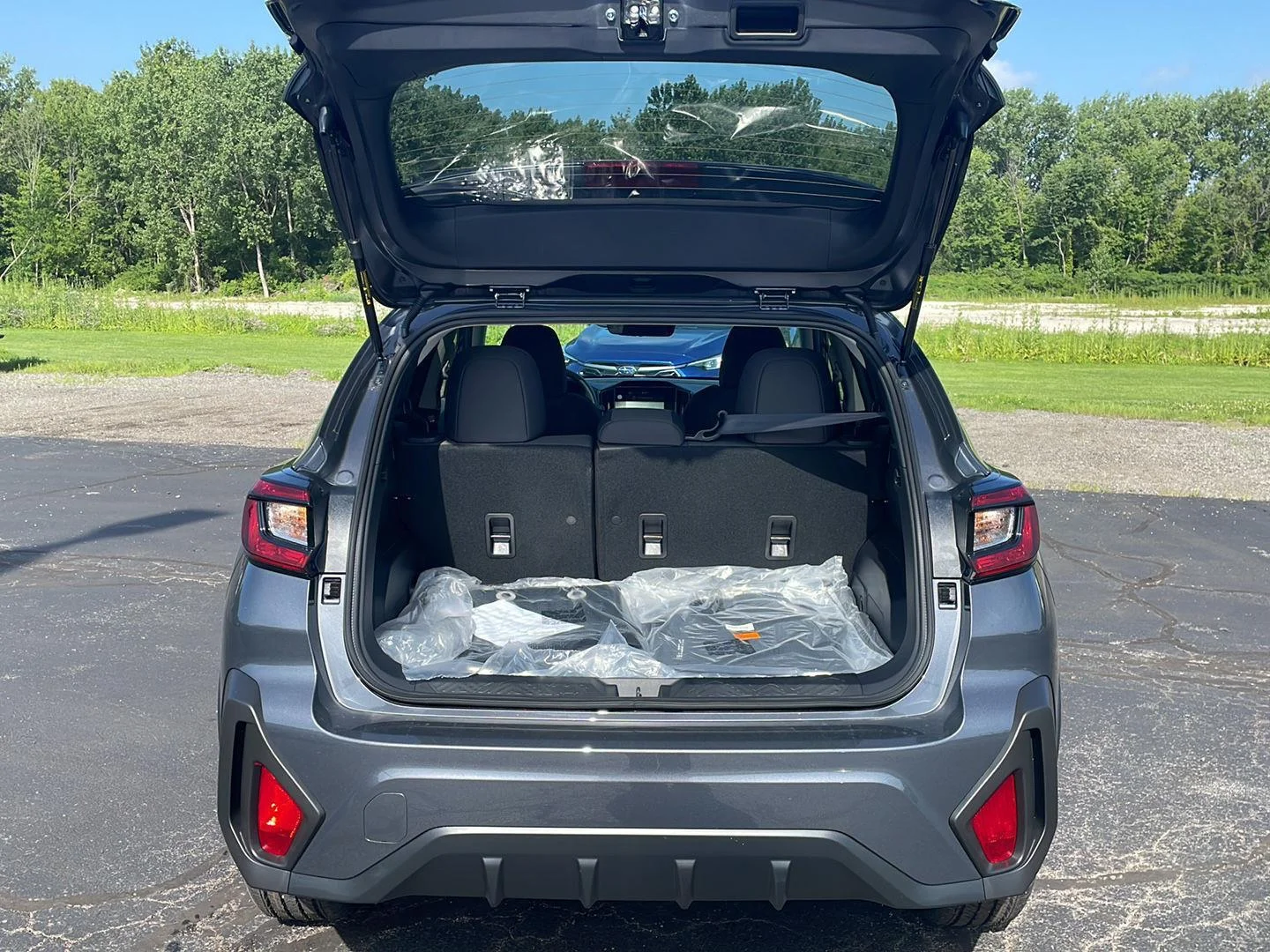 New 2026 Magnetite Gray Metallic Subaru Premium image 25