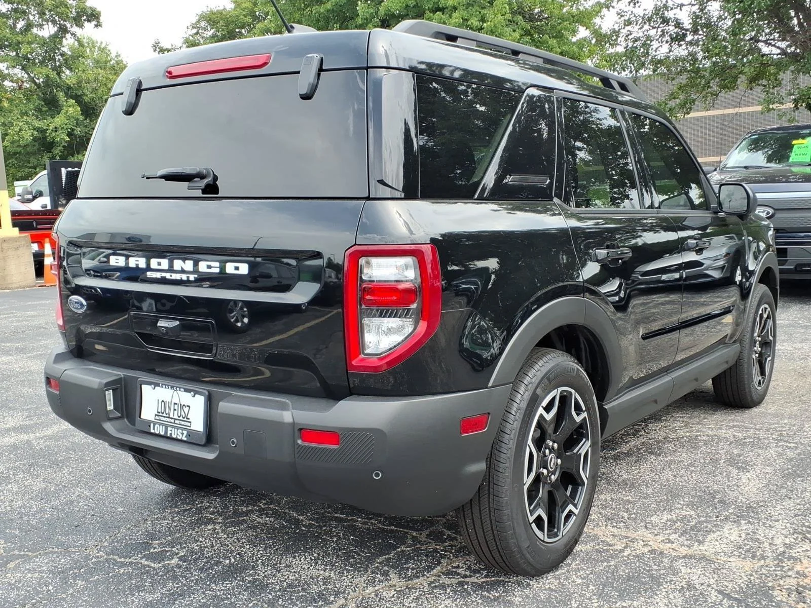 Used 2025 Shadow Black Ford Outer Banks image 4