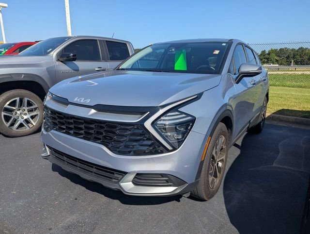 Used 2025 Silver Kia EX image 5
