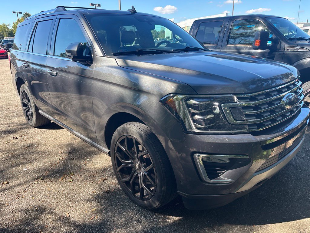 Used 2020 Magnetic Metallic Ford Limited image 3