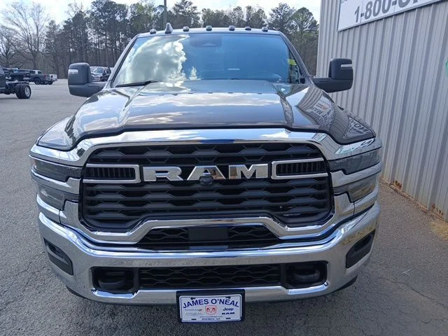 New 2026 Granite Crystal Metallic Clear-Coat Exterior Paint RAM Tradesman image 10
