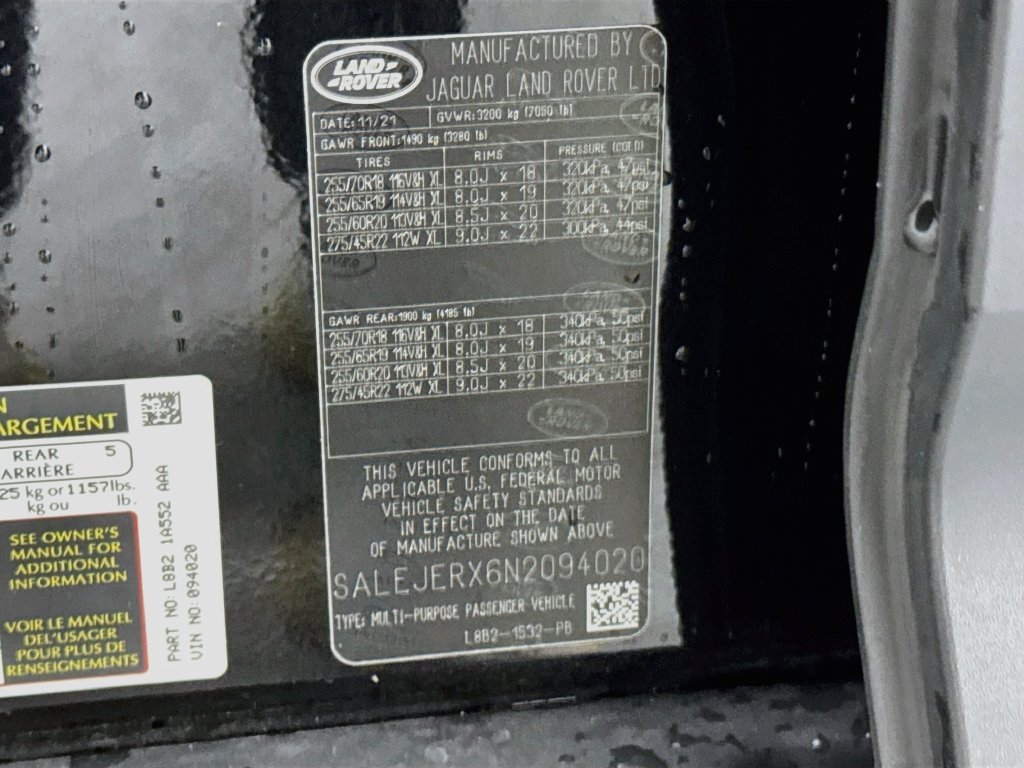 Used 2022 Black Land Rover S image 33