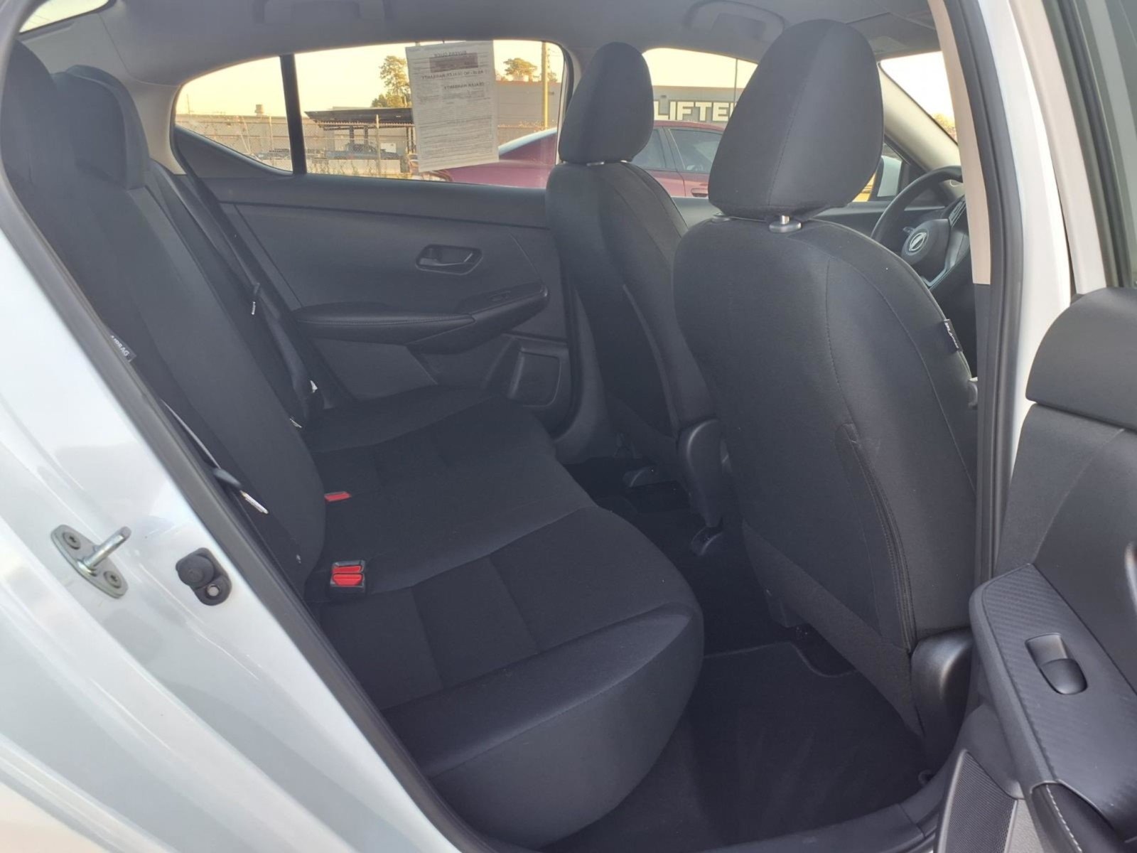 2025 Nissan Sentra photo 13 of 25