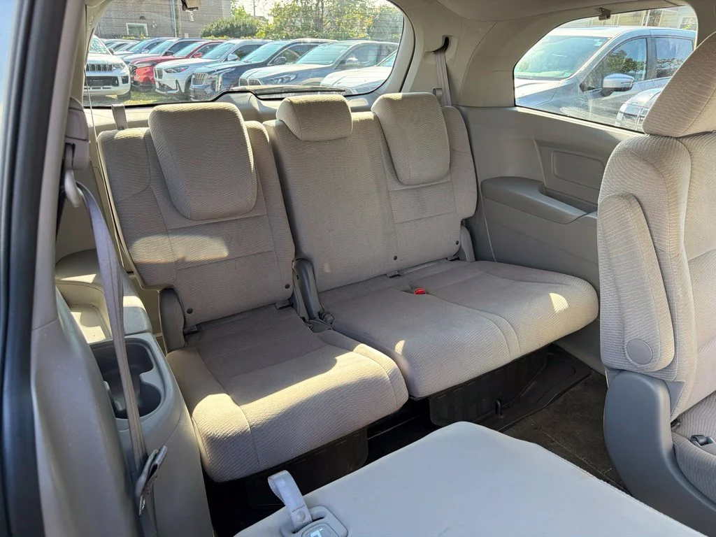 Used 2013 Gray Honda LX image 15