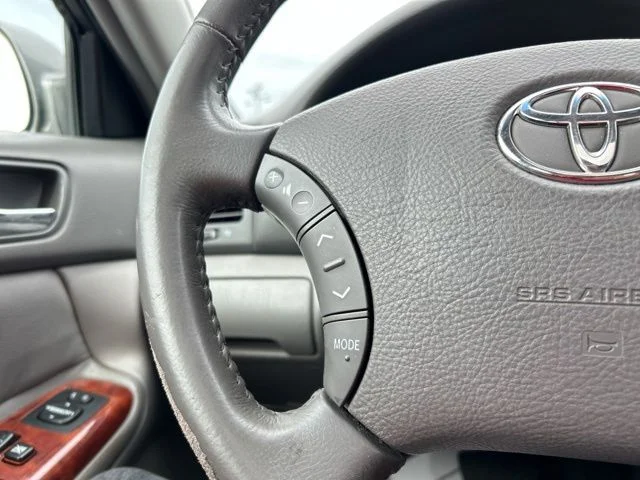 Used 2005 Phantom Gray Pearl Toyota XLE image 38