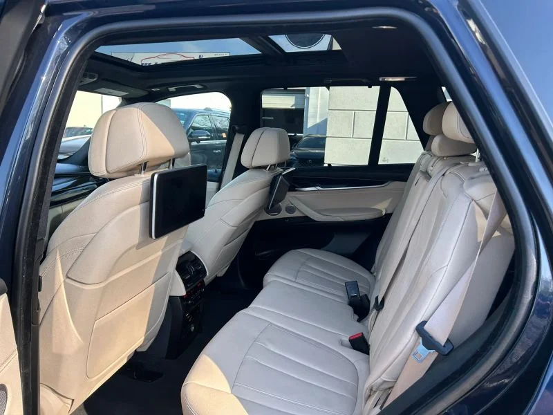 Used 2018 Blue BMW xDrive35i Sport Utility 4D image 27