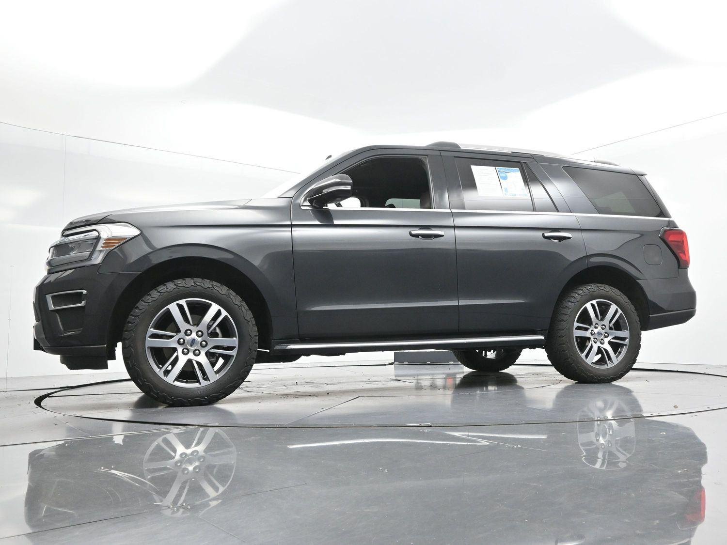 Used 2022 Dark Matter Gray Ford Limited image 55