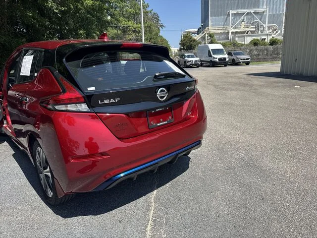 Used 2018 Red Nissan SV image 34