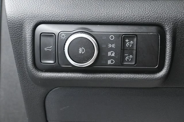 Used 2023 Oxford White Ford Limited image 14