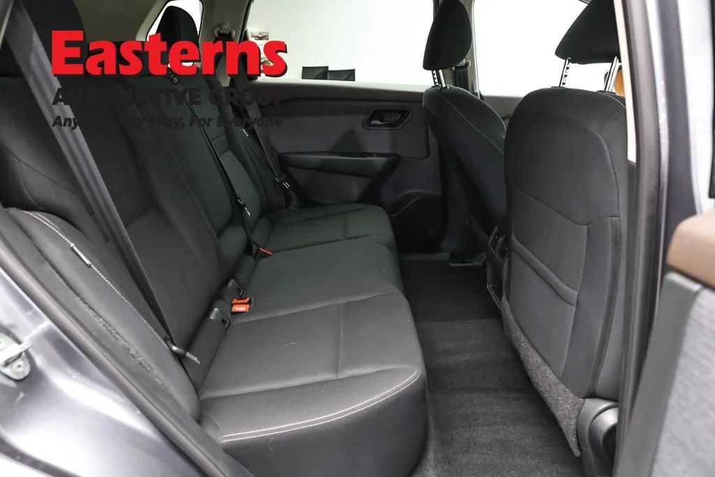 Used 2023 Gray Nissan S image 24