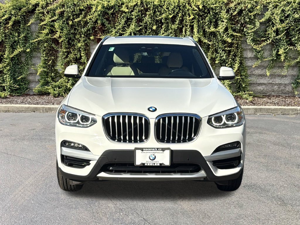 Used 2020 Alpine White BMW xDrive30i image 2