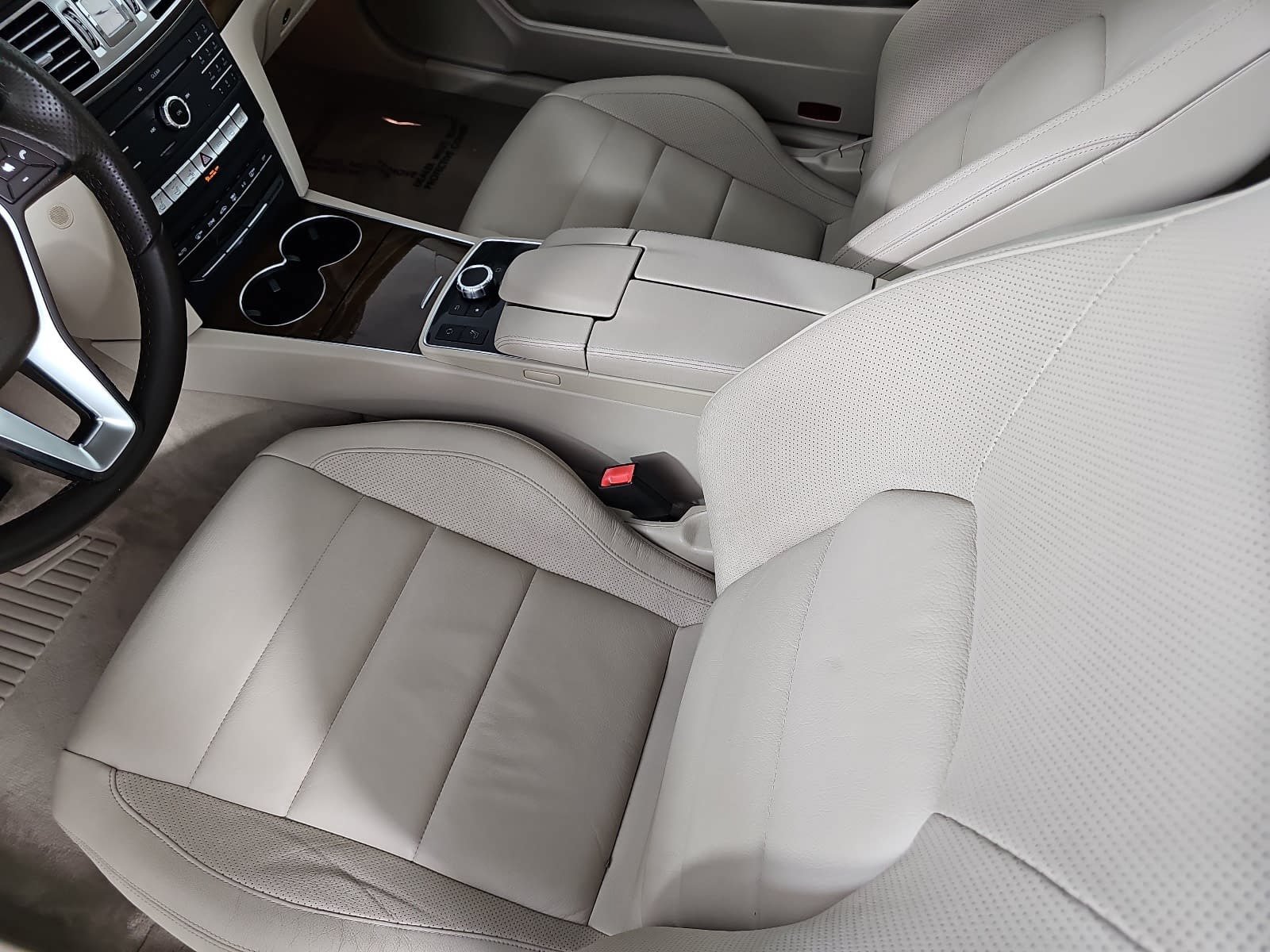 Used 2016 Black Mercedes-Benz E 400 image 16