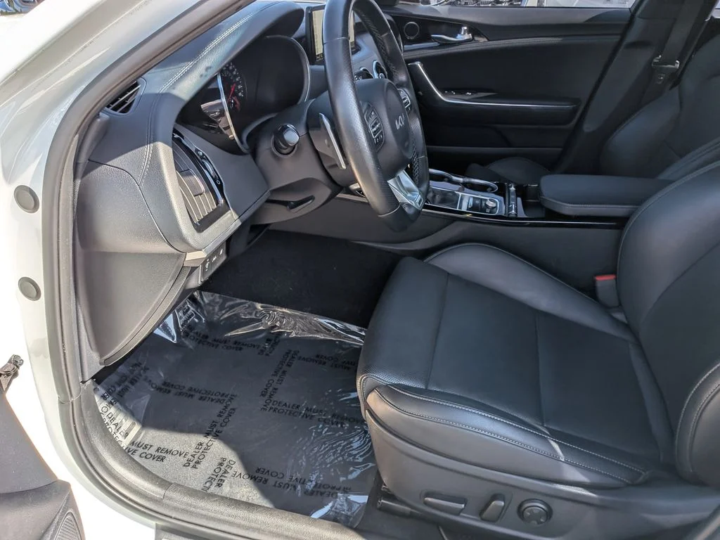 Used 2023 Snow White Pearl Kia GT-Line image 20