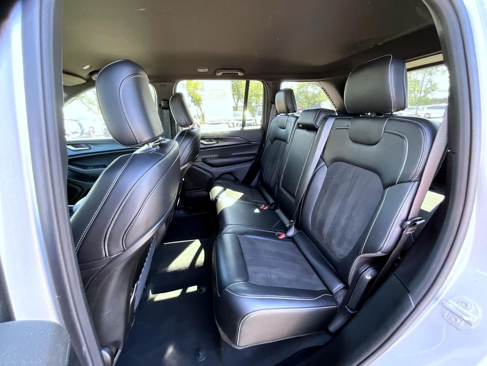 Certified Used 2025 Silver Jeep Altitude image 20