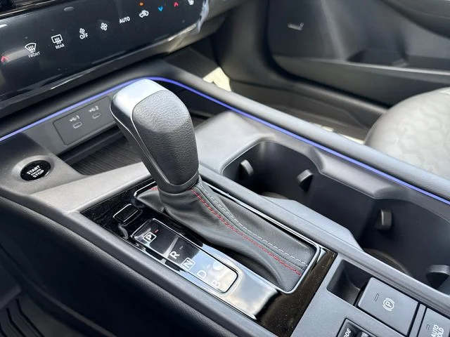 New 2026 Bluestone Pearl / Super Black Two-tone Nissan SR image 24