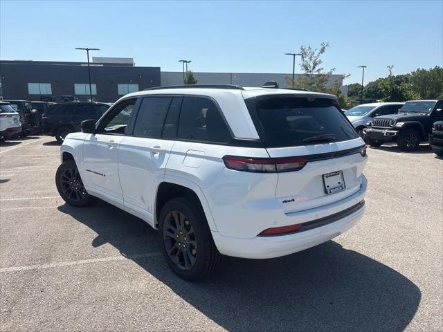New 2026 Bright White Clear-Coat Exterior Paint Jeep Limited Reserve image 8