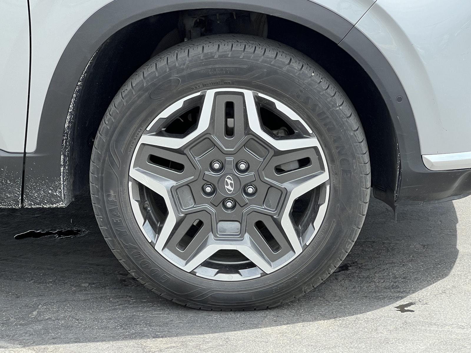 Used 2023 Shimmering Silver Hyundai Limited image 16