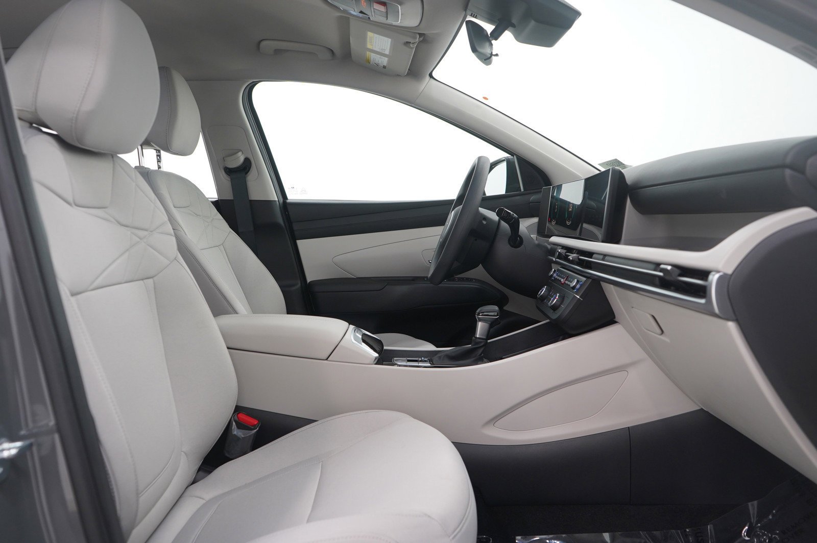 2026 Hyundai Tucson SE - Photo 13