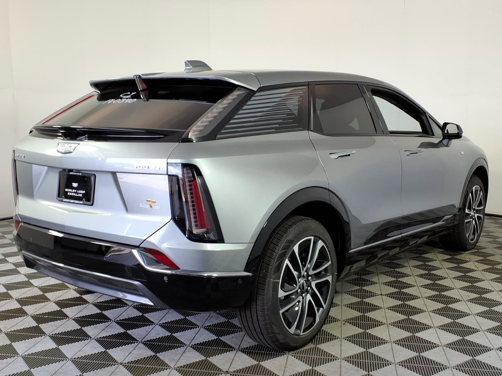 2026 Cadillac OPTIQ Sport - Photo 10