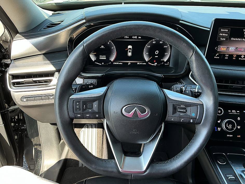 Used 2023 Mineral Black INFINITI LUXE image 14