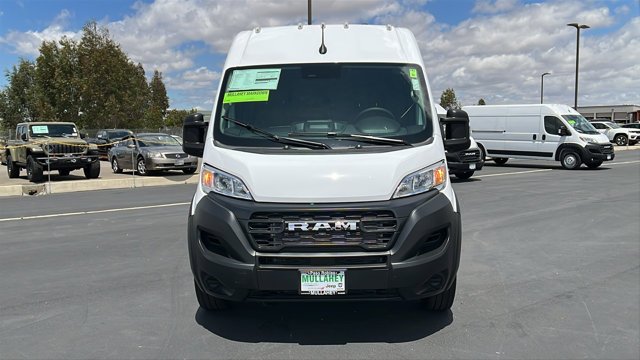 New 2026 Bright White Clearcoat RAM Tradesman image 8