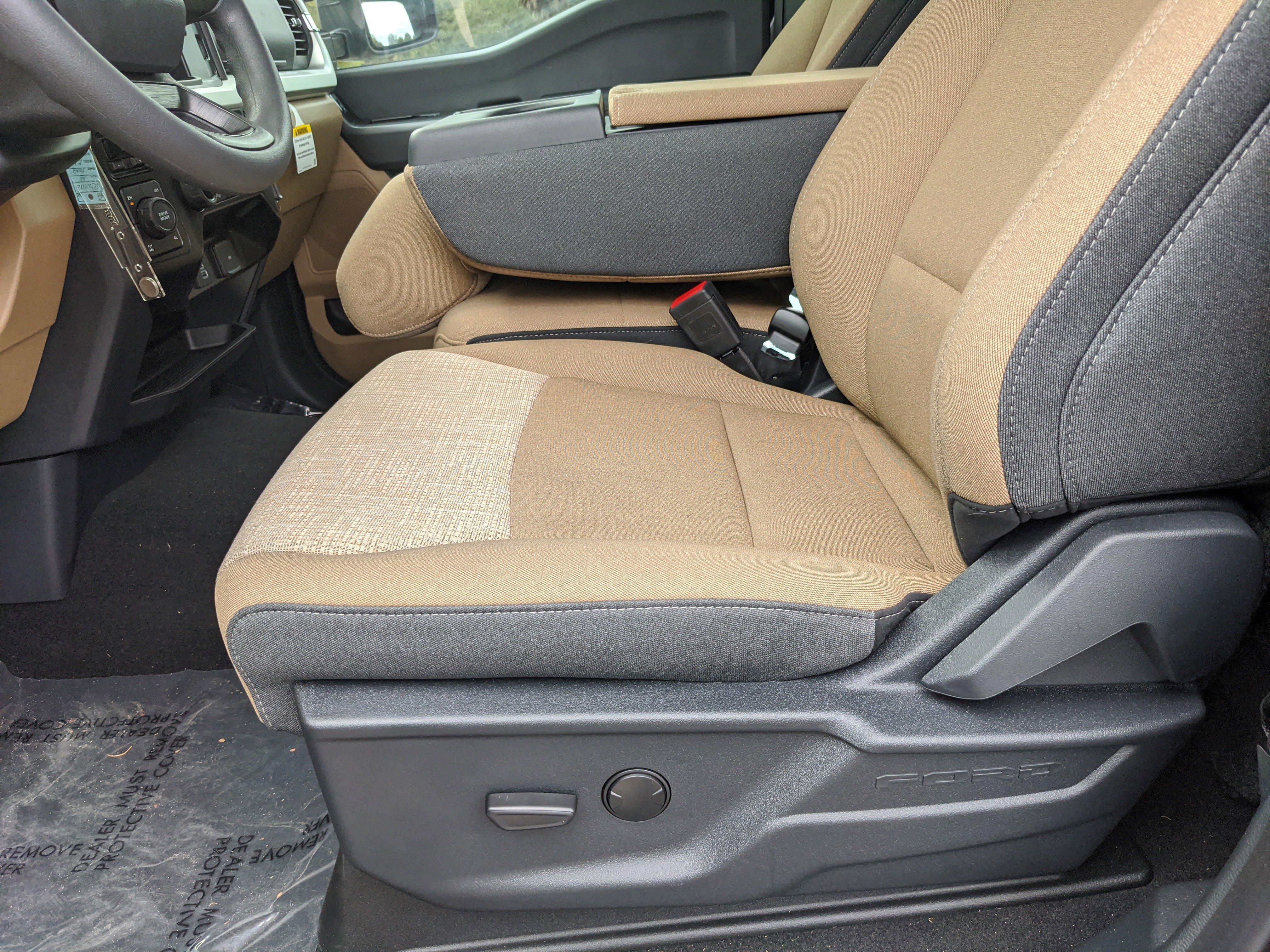 2025 Ford F-250 Super Duty XLT - Photo 17