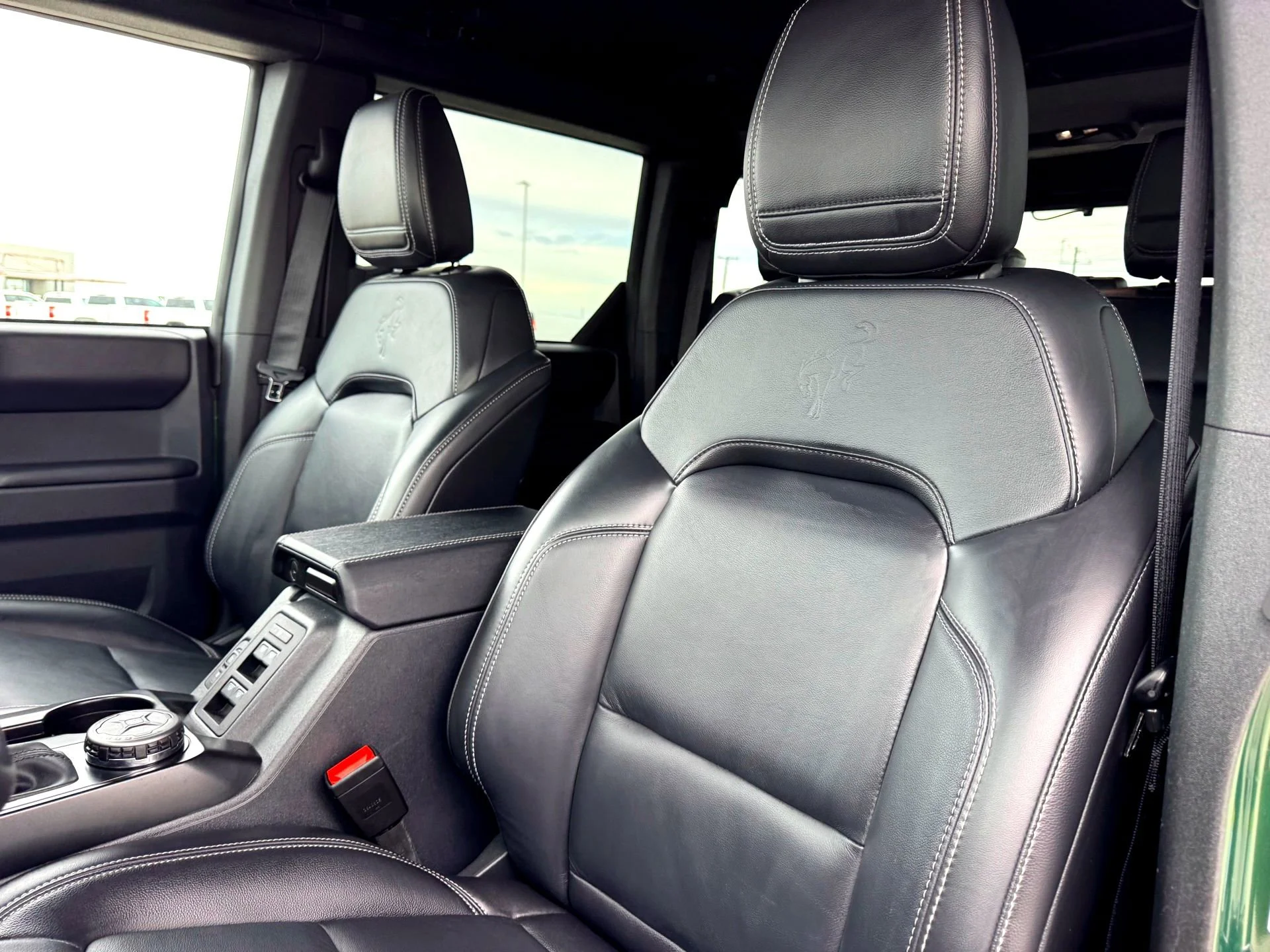 Used 2025  Ford Outer Banks image 15