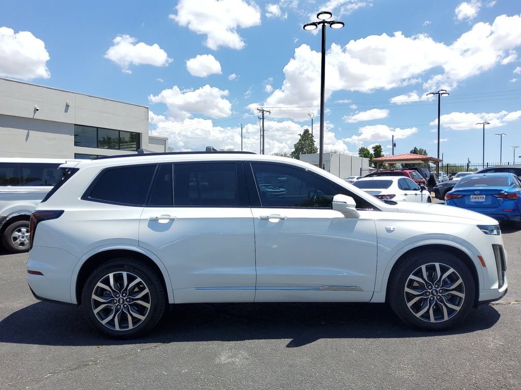 Used 2021 White Cadillac Sport image 24