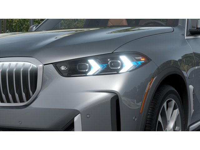 New 2026 Skyscraper Grey Metallic BMW X5 50e image 6