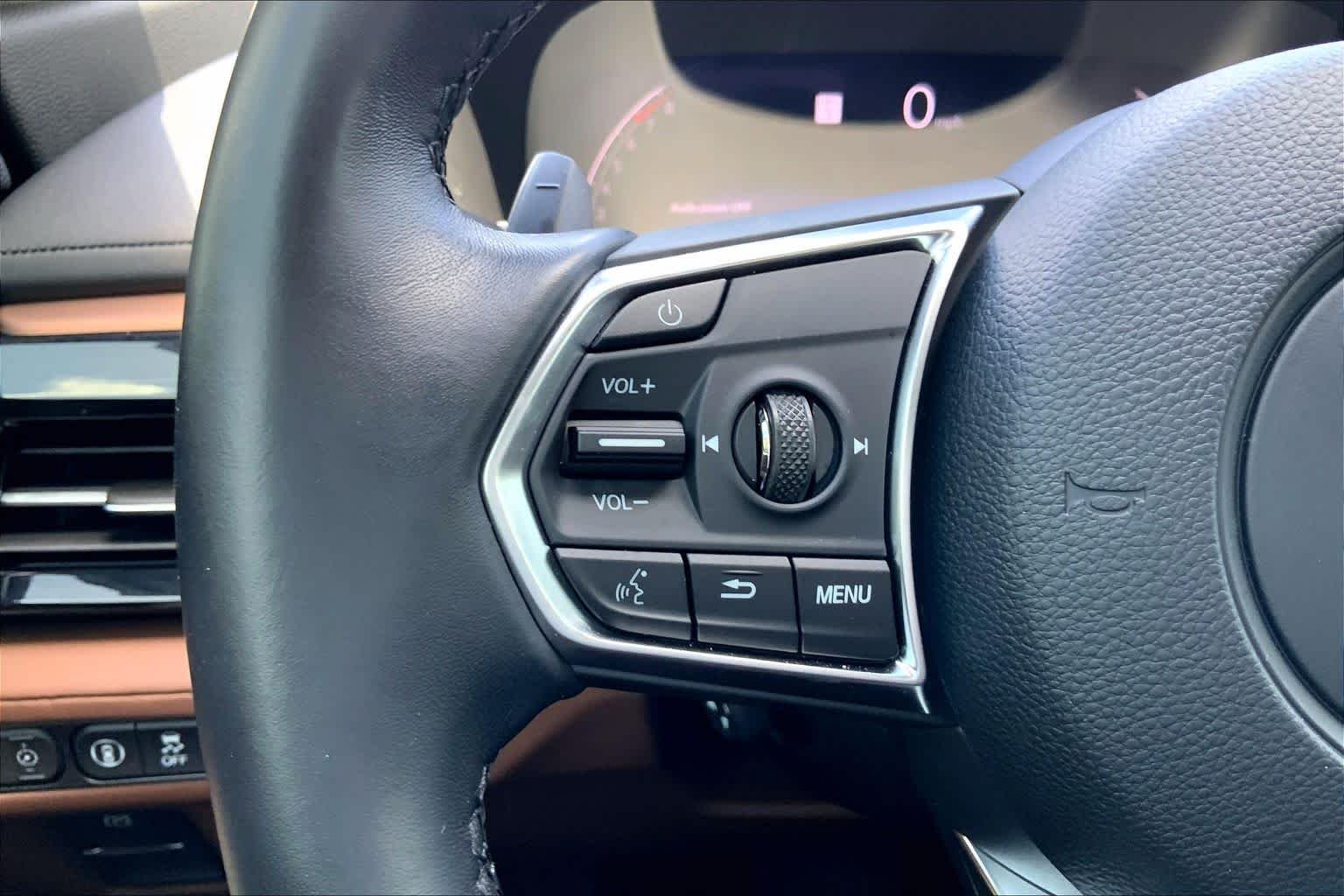 Used 2025 Platinum White Pearl Acura w/Technology Package image 23