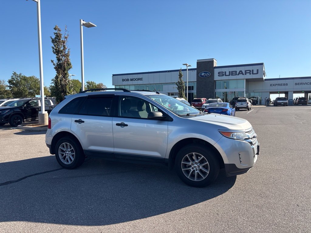 Used 2014 Silver Ford SE image 1