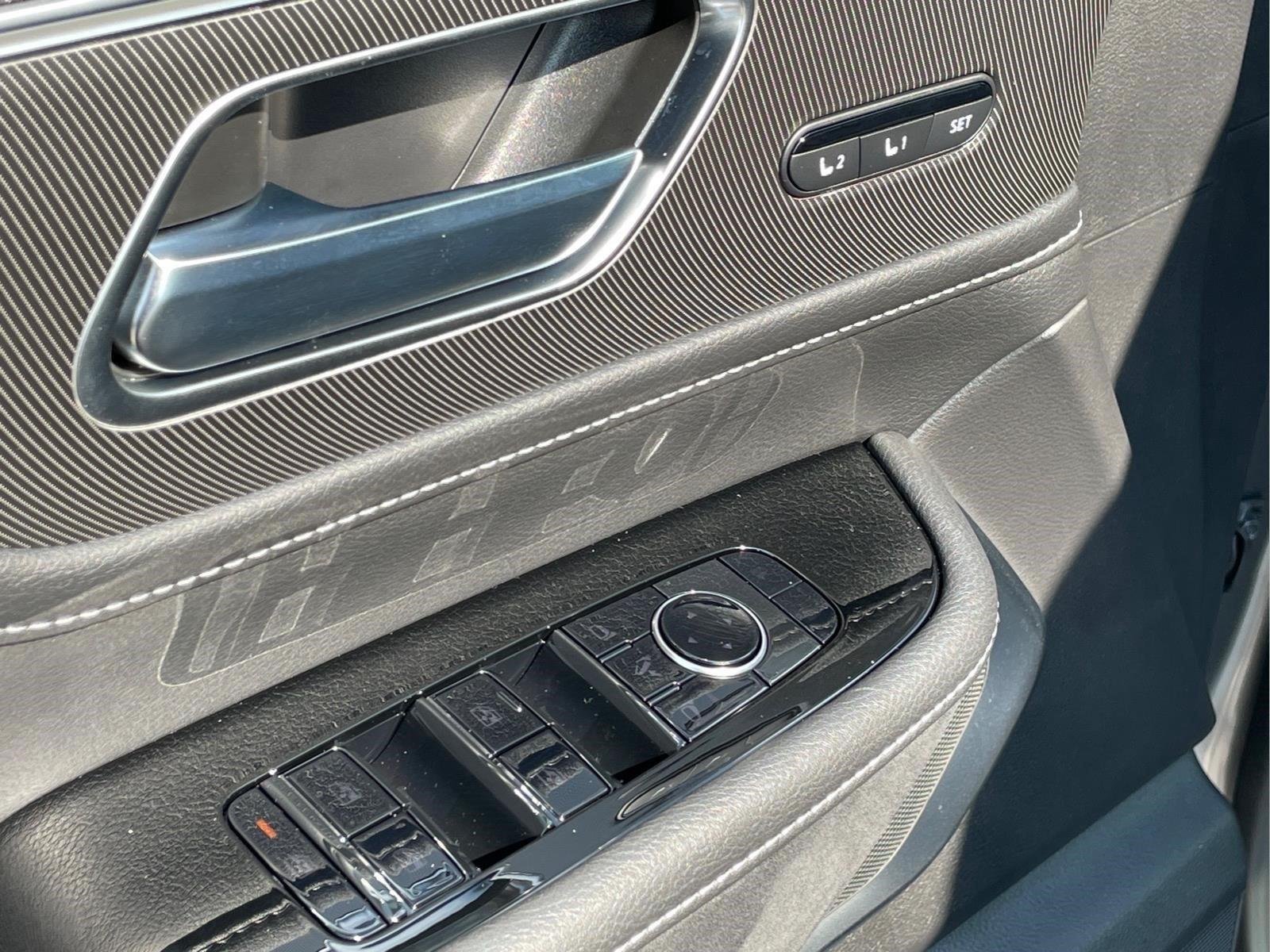 New 2027 DYNAMIC METAL INFINITI Luxe 4WD image 25
