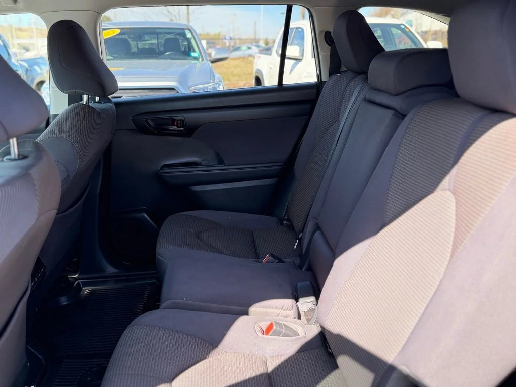 Used 2023 Silver Toyota LE image 9