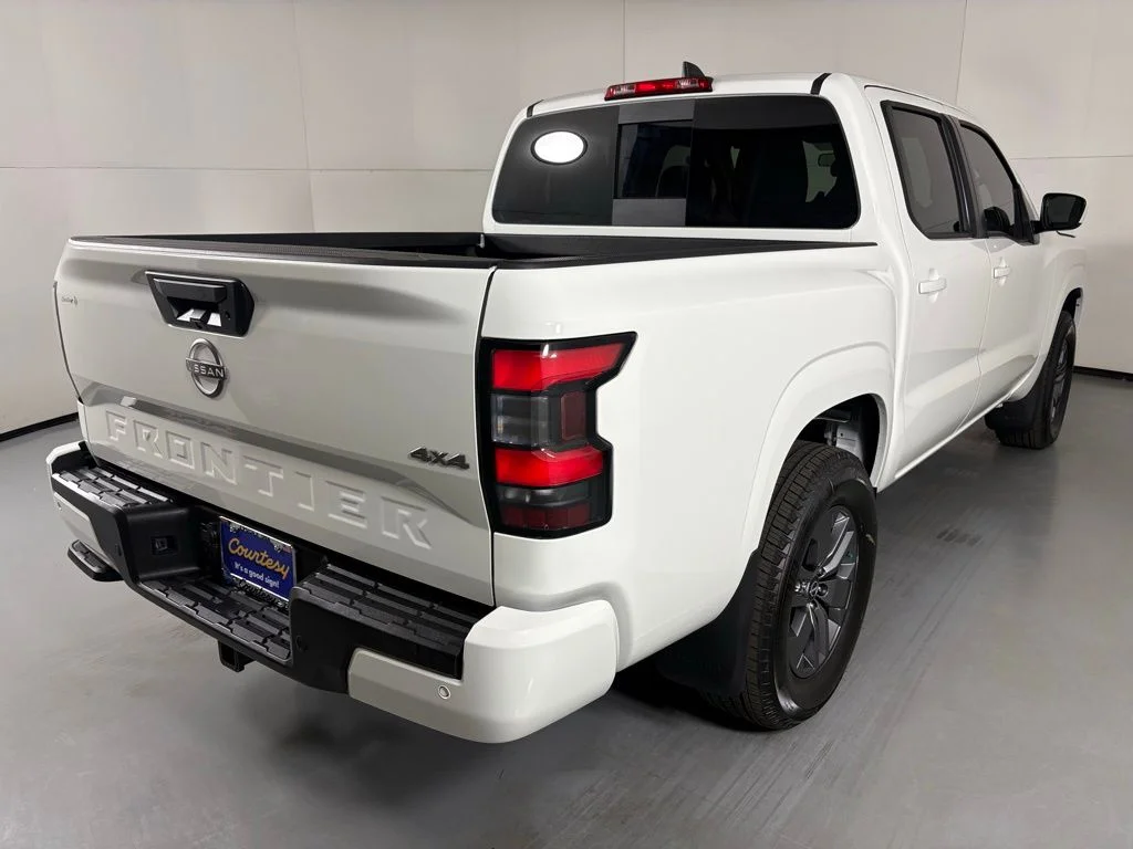 New 2026 Glacier White Nissan Crew Cab SV image 8