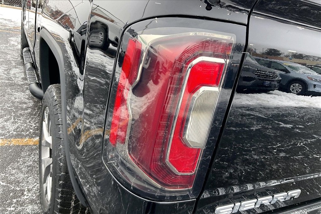 2017 GMC SIERRA - Image 27